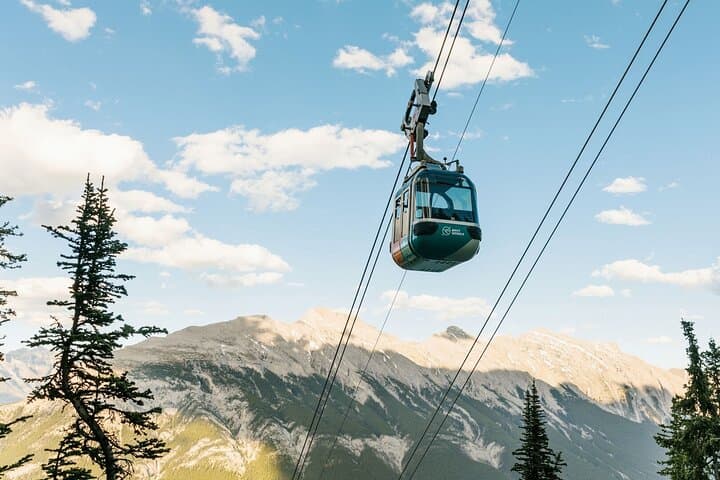 4-Day Rockies Discovery Tour: Banff, Jasper & Yoho Highlights photo 3