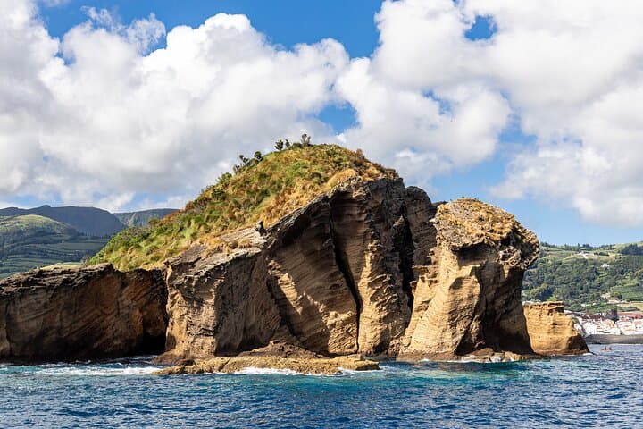 Private Boat Tour to Ilhéu de Vila Franca do Campo — Azores Day Trip photo 3
