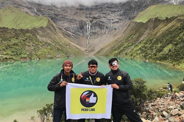 Humantay Lake Day Hike from Cusco: Turquoise Laguna & Salkantay Views photo 3
