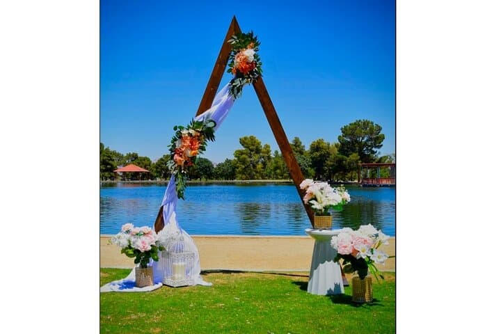 Scenic Las Vegas Wedding Ceremonies: Desert Parks, Strip Transfers & Photos photo 2