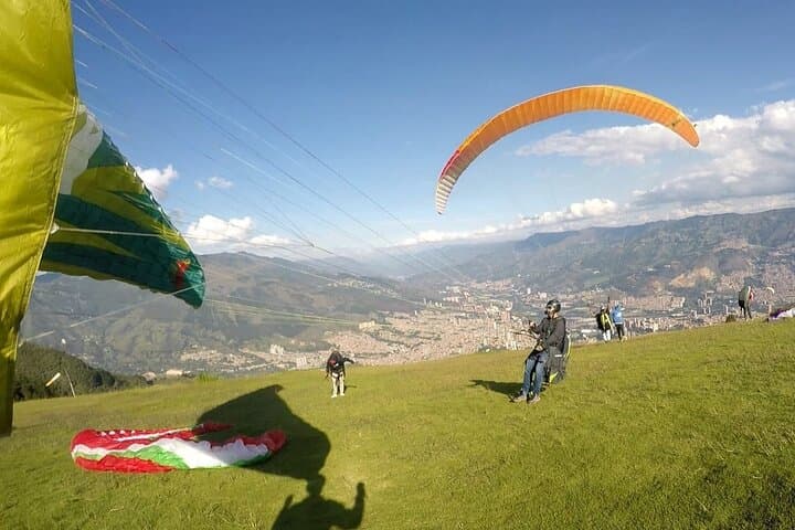 Tandem Paragliding Over Medellín: Valley Flights & Rural Views photo 2