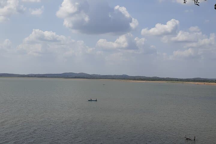 3-Day Cultural Circuit: Kandy, Sigiriya & Trincomalee — Airport to Airport Private Tour photo 4