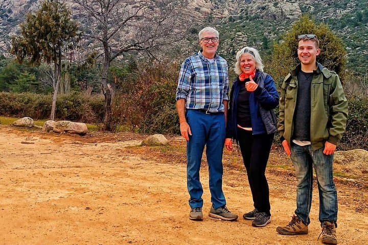 Private Full-Day Tour to Sierra de Guadarrama and Manzanares el Real Castle from Madrid