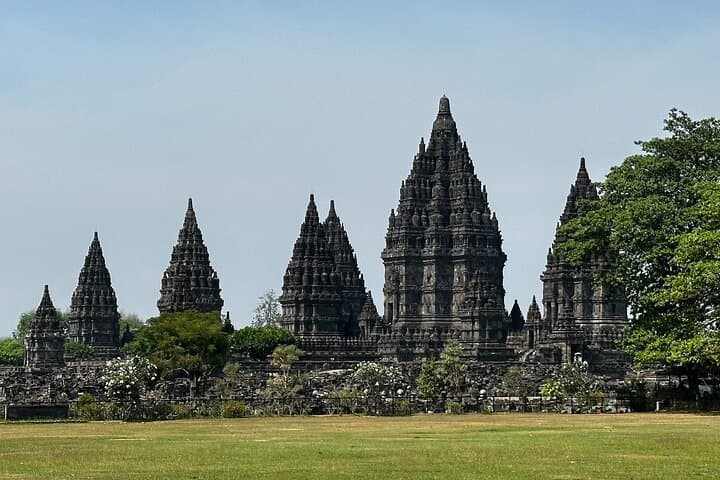 Prambanan and Merapi Lava Jeep Tour: Private Day Trip from Yogyakarta