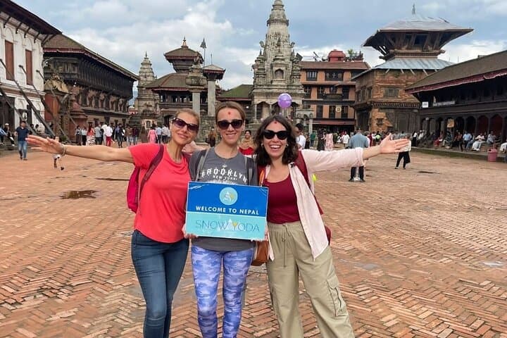 7-Day Private Nepal Tour: Kathmandu, Pokhara, Chitwan & Nagarkot photo 2