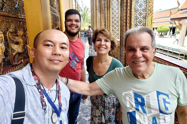 Bangkok Grand Palace, Temples & Chao Phraya Canal Private Multilingual Tour