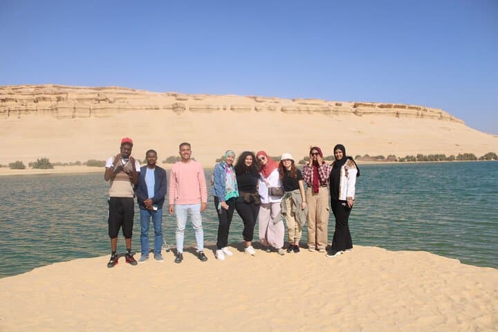 Private 4x4 Adventure to Wadi El Hitan, Magic Lake & Tunis Beach