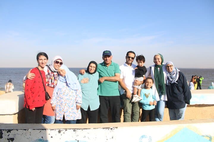 Private 4x4 Adventure to Wadi El Hitan, Magic Lake & Tunis Beach photo 4