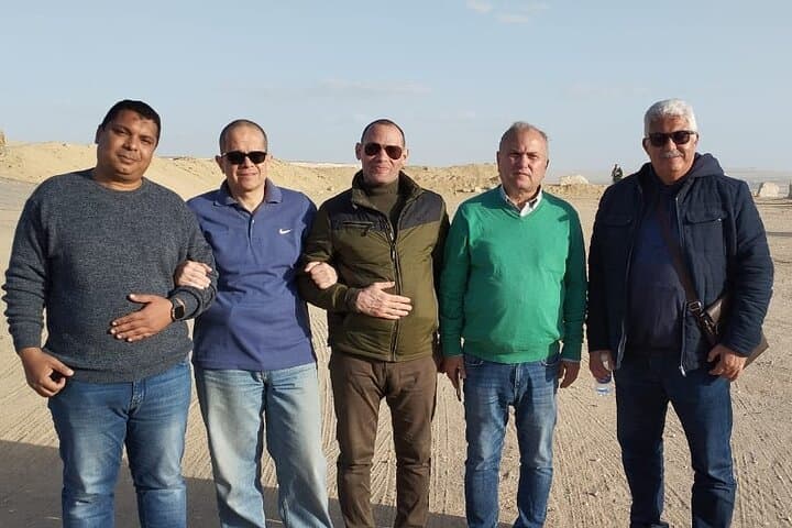 Private 4x4 Adventure to Wadi El Hitan, Magic Lake & Tunis Beach photo 5