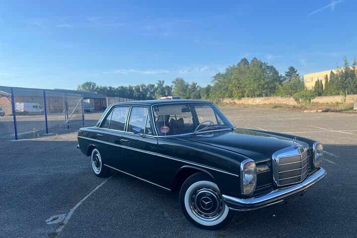 Prague in a Vintage Mercedes: 90-Minute Classic Car Express Tour photo 5