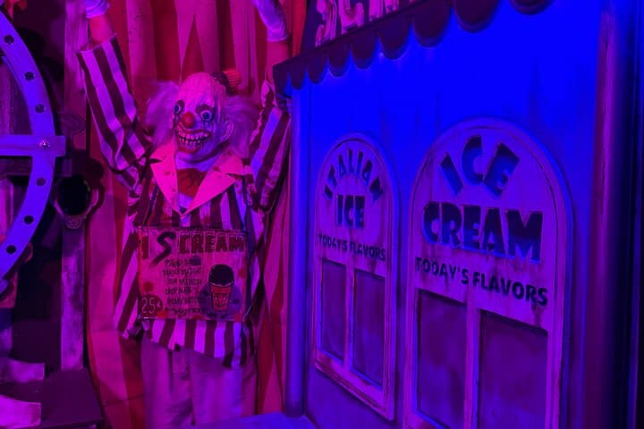 Inside CarnEvil: San Antonio's Clown-Themed Escape Room Guide photo 2