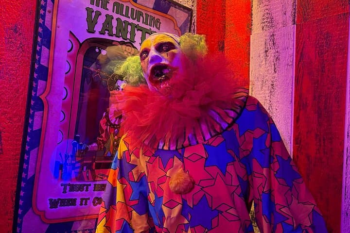 Inside CarnEvil: San Antonio's Clown-Themed Escape Room Guide photo 5