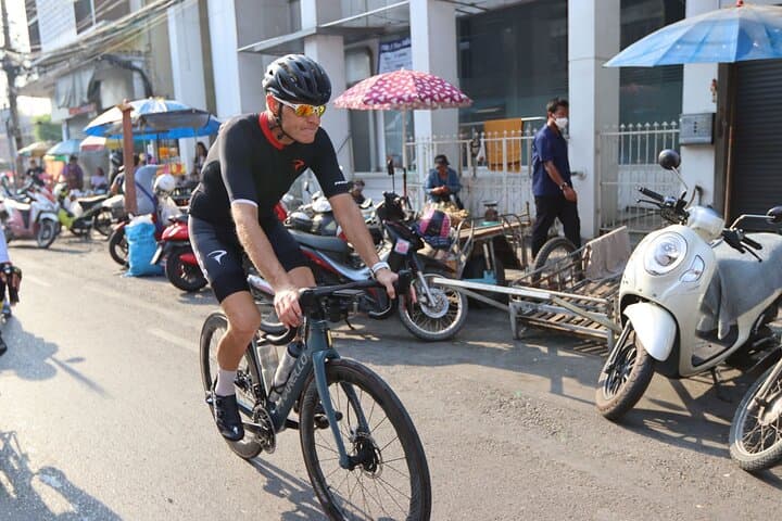 Full-Day Private Cultural Cycling Tour in Amphawa: Floating Market, Temples & River Villages photo 2
