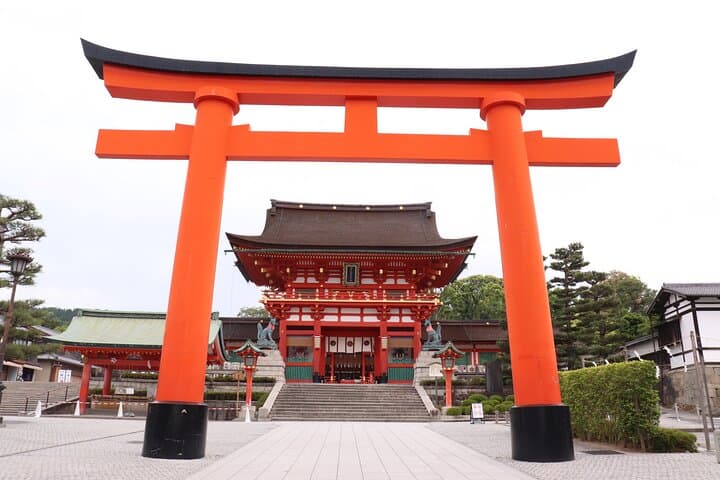 Morning Walking Tour: Fushimi Inari Gates to Tofukuji Zen Garden (Kyoto) photo 6