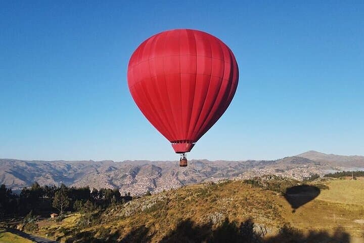 Hot Air Balloon Over Cusco: Sunrise Flight Above Sacsayhuamán and Andean Valleys