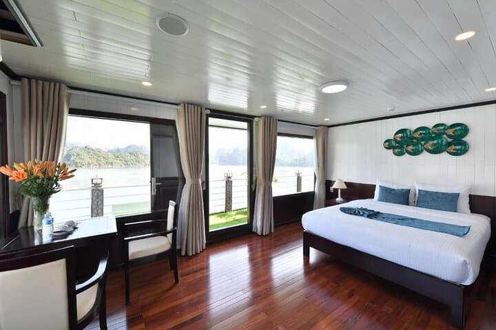 Sapphire Cruise: 3-Day Halong & Lan Ha Bay Cruise from Hanoi photo 4