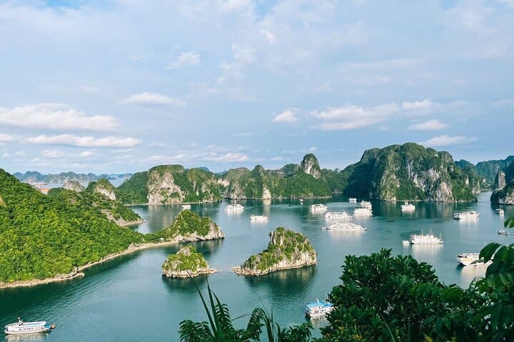 Ha Long Bay and Ninh Binh 2-Day Gateway Tour from Hanoi photo 2