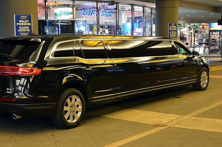 Smooth Arrival: Private Transfer from Orlando Airport to Theme Park Hotels photo 6