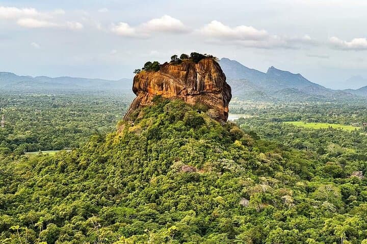 Pidurangala Rock and Dambulla Day Tour from Kandy: Hike, History & Sunset Views