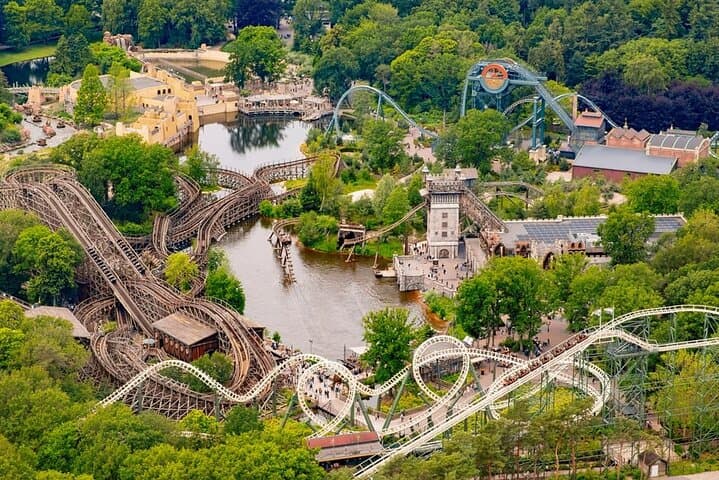 Private Day Trip to Efteling Theme Park from Amsterdam: Family-Friendly Fairytales & Thrills photo 2