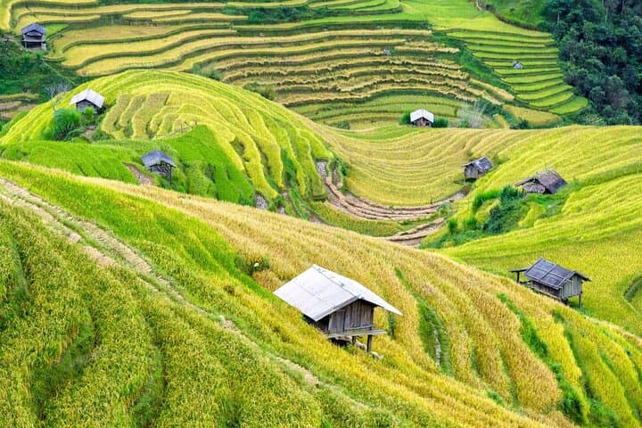 Mai Chau Bike Day Tour: Village Cycling, Thai Culture & Chieu Cave Thousand Steps photo 2