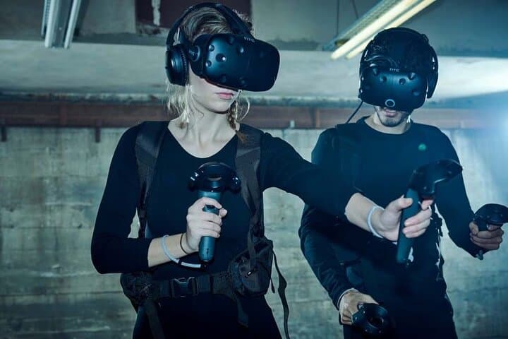 Axe Throwing + VR Escape Game Bundle in Miami — 2-Hour Indoor Adventure photo 3