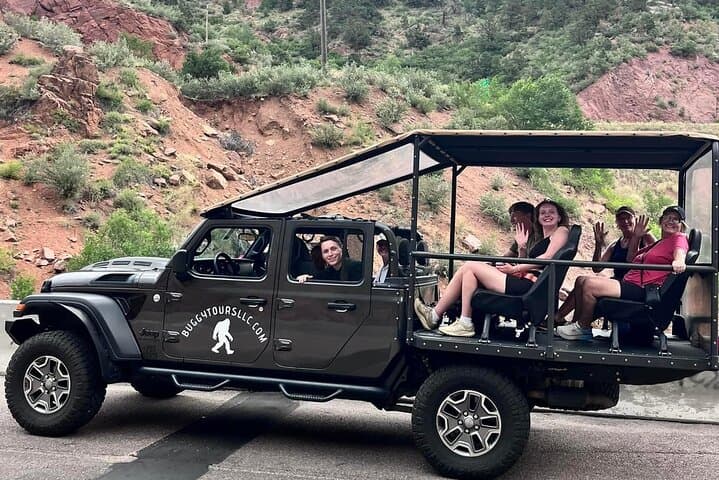 Explore Garden of the Gods: A Scenic Jeep Tour Through Colorado’s Iconic Red Rock Formations photo 4