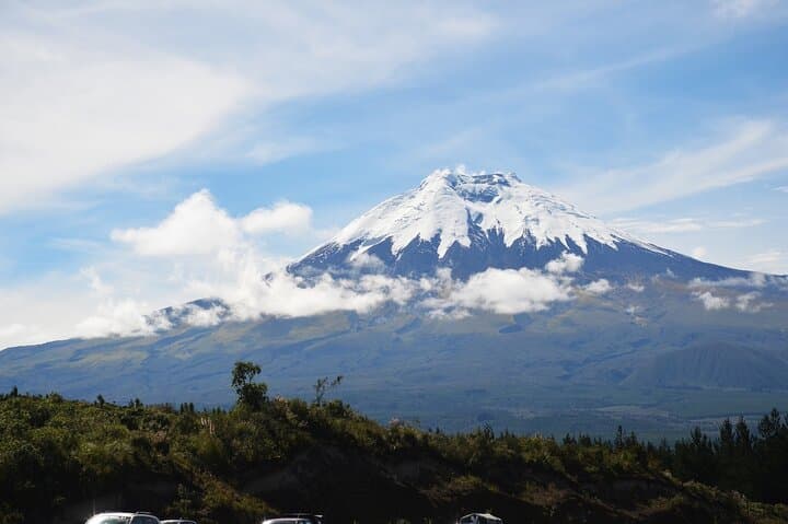Andes to Amazon: 8-Day Ecuador Adventure from Quito to the Jungle