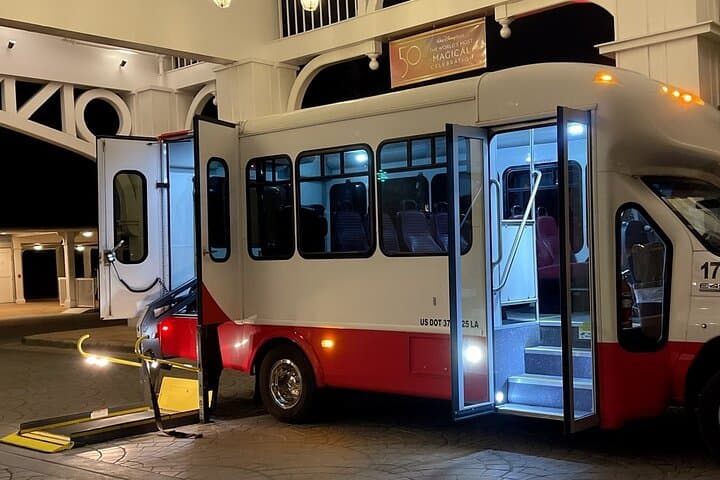 Accessible Orlando Airport Transfer: MCO to Hotels & Resorts ADA-Friendly Van Service photo 5