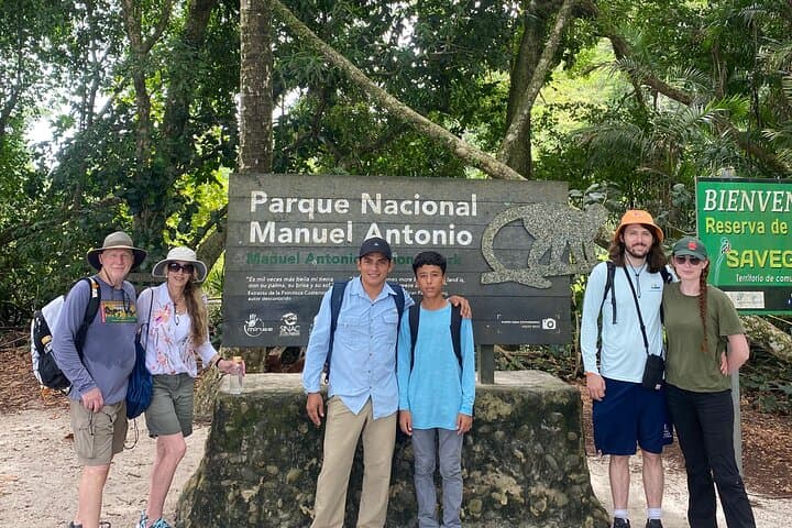 Customized Nature Walk in Manuel Antonio National Park — Sloths, Monkeys & Beach Time photo 2
