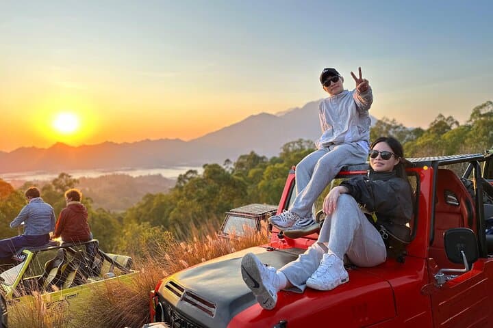 Mount Batur Jeep Sunrise Tour: Kintamani Volcano, Black Lava & Hot Springs