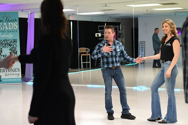 Beginner's Country Two-Step & Country Swing Class in Nashville