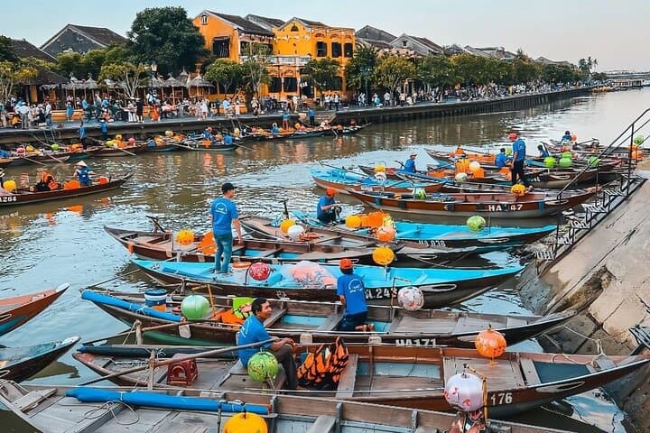 Hoi An & Da Nang Highlights: Hai Van Pass, Marble Mountains & Ancient Town Tour photo 2