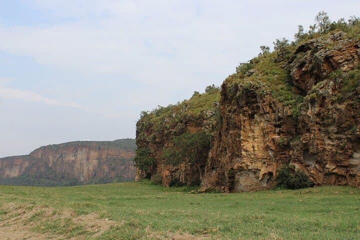 Hell's Gate National Park Day Tour — Biking the Gorges and Lake Naivasha Cruise photo 5