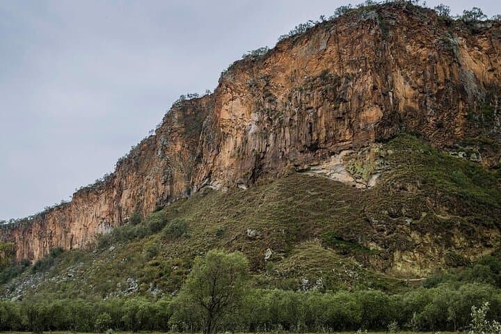 Hell's Gate National Park Day Tour — Biking the Gorges and Lake Naivasha Cruise photo 6