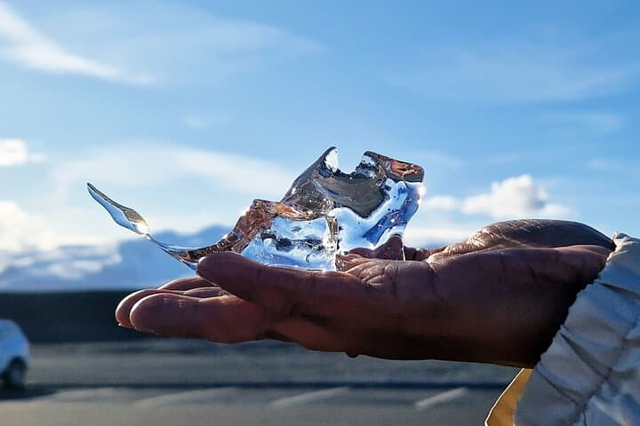 8-Day Iceland Circle: Northern Lights, Glaciers & Golden Circle in Winter photo 6
