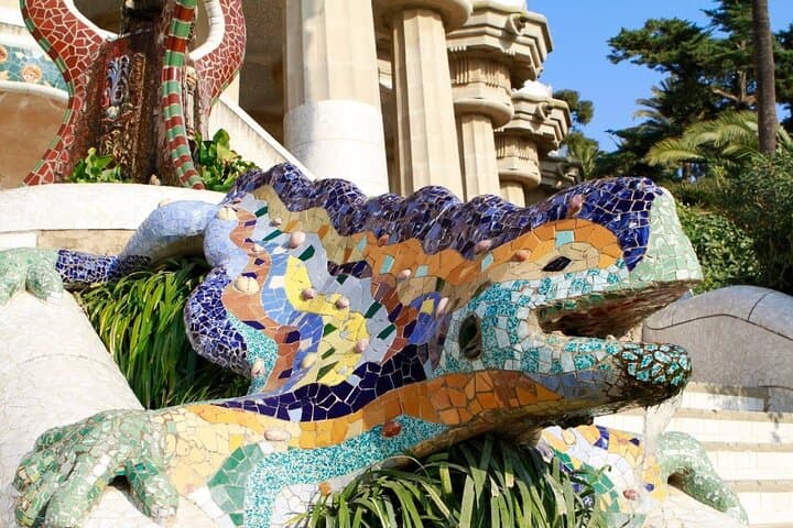 Private Tour of Park Guell: Gaudí, Mosaics & City Views photo 2