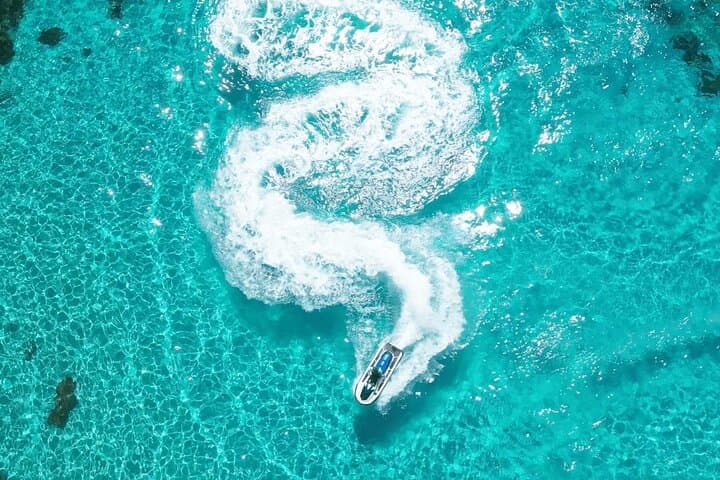 Jet Ski to La Famille Shipwreck and Snorkel Half Moon Bay, Providenciales