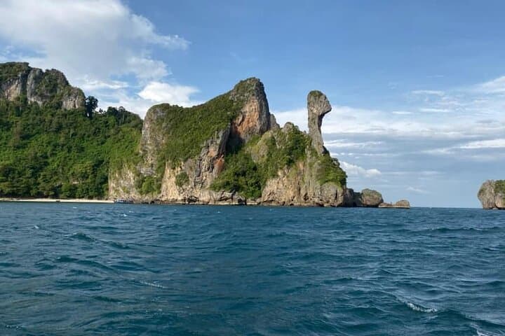 Krabi 7 Islands Sunset Tour: Snorkel, Bioluminescence & Beach BBQ photo 6