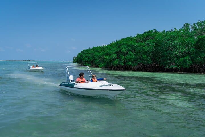 Speedboat to Isla Blanca: Virgin Beach & Chacmuchuc Lagoon Tour from Cancun photo 5