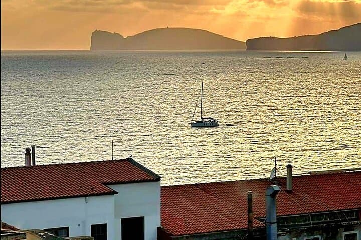 Sunset Sail in Alghero: 2-Hour Aperitif Cruise to Maddalenetta