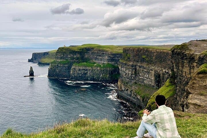 Dublin to Cliffs of Moher Private Sightseeing Tour – Burren, Doolin & Bunratty photo 4