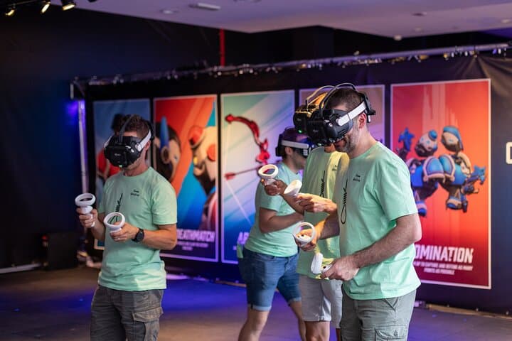 Immersive VR Arena Experience in Liège: Family-Friendly Virtual Adventures photo 4