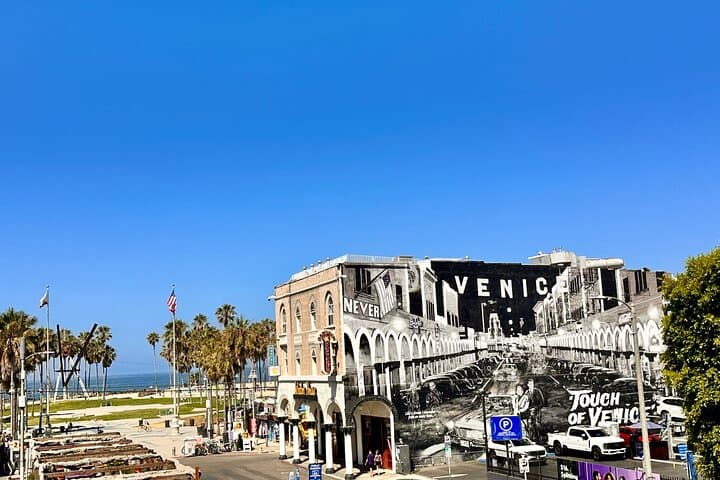 Los Angeles Private Tour: Hollywood, Griffith & Beverly Hills Highlights photo 5