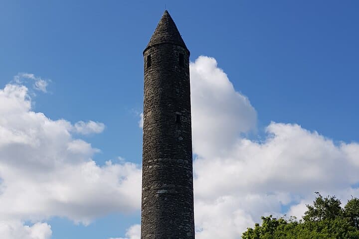 Dublin to Glendalough & Powerscourt: Full-Day Private Chauffeur Sightseeing Tour