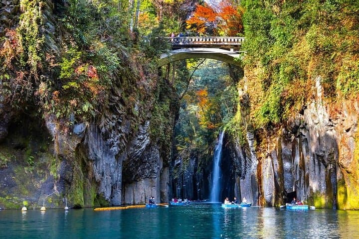 Takachiho Gorge & Mythic Shrines Day Trip from Fukuoka: Takachiho Gorge, Amanoiwato & Kamishikimi photo 6