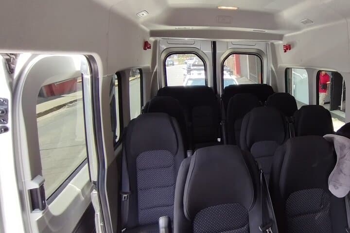 Scenic Private Transfer from La Fortuna to Tamarindo Beach via Arenal Lake photo 3