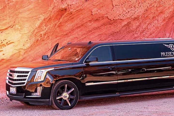 Red Rock Limousine Tour: 3-Hour Champagne Scenic Drive from Las Vegas photo 1
