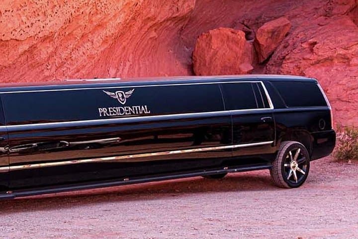 Red Rock Limousine Tour: 3-Hour Champagne Scenic Drive from Las Vegas photo 3