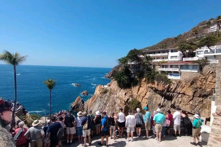 Acapulco Shore Excursion: Comprehensive City Tour & La Quebrada Cliff Divers photo 6